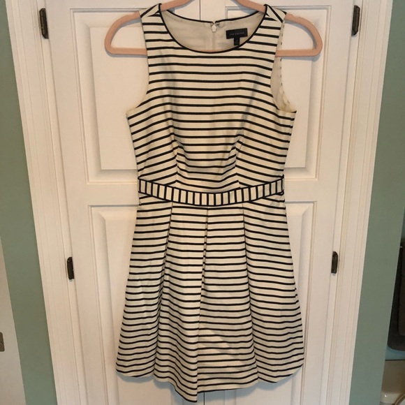 Striped dress with pockets